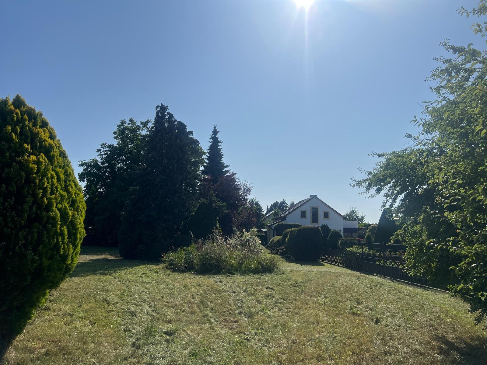 TOP LAGE, VIEL POTENZIAL, IHR GRUNDSTÜCK FÜR`S LEBEN!!!