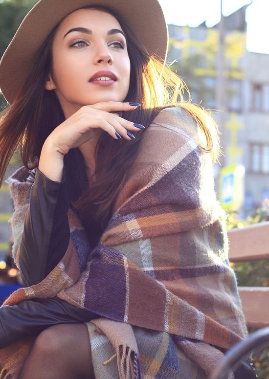 WOHNLICHE STADTVILLA MIT KLAREN FORMEN