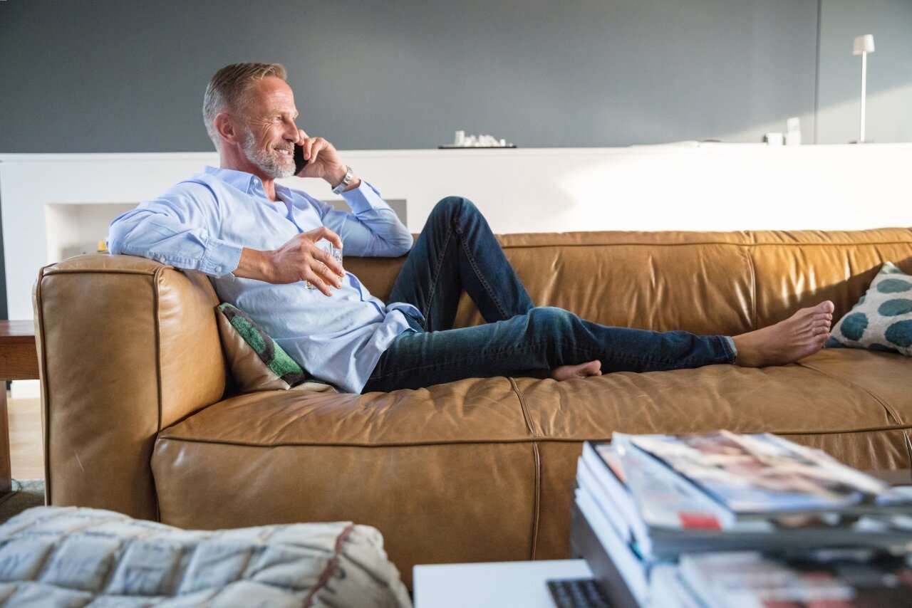 Ein­fa­mi­li­en­haus mit versetztem Pultdach