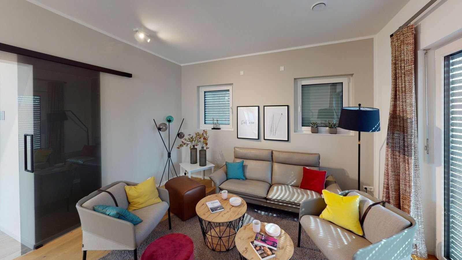 Unten liegt ein kleines Bad nahe am täglichen Weg.