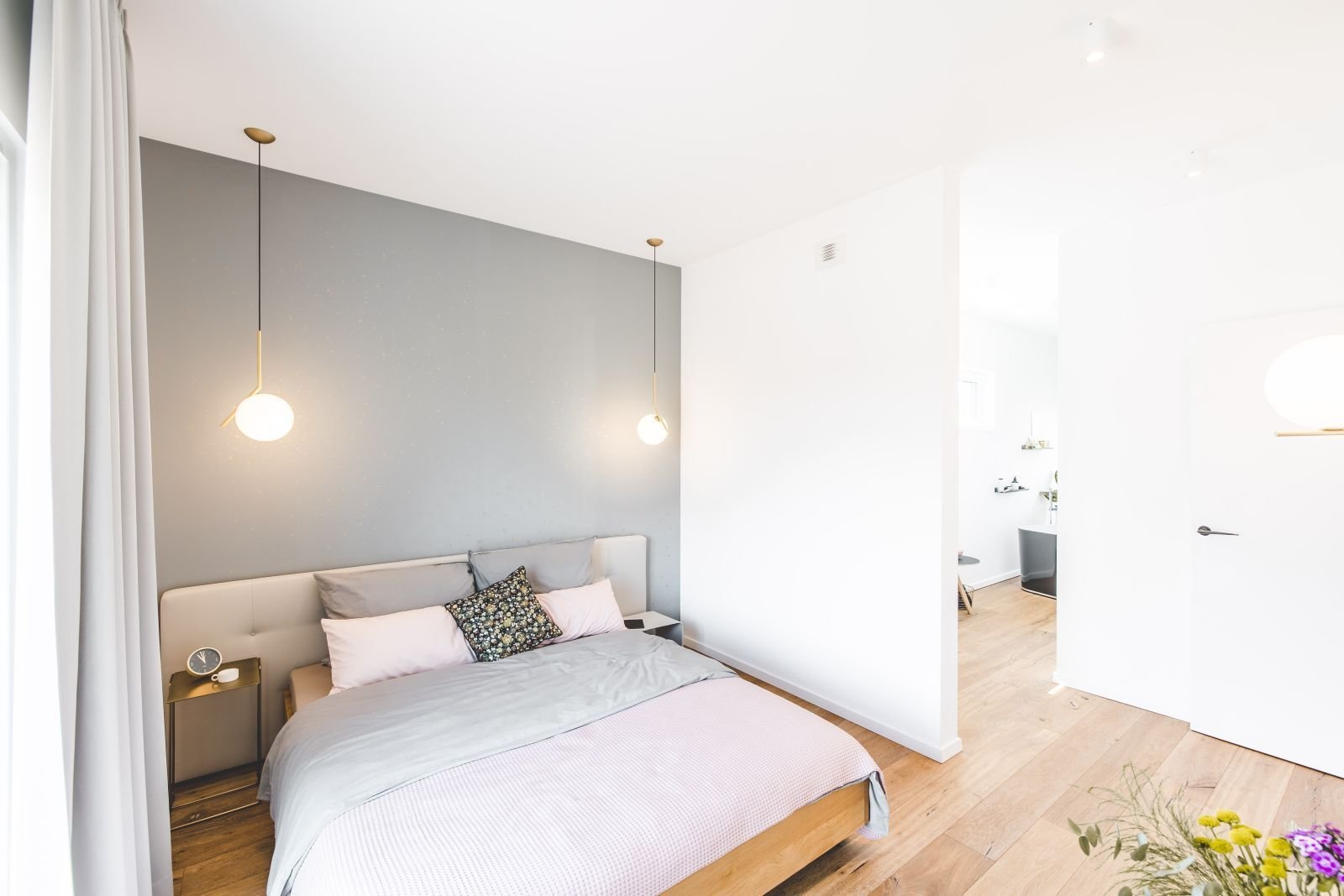 RUHIG & EXKLUSIV: WOHNEN IM GRÜNEN MIT ALTEM BAUMBESTAND UND SCHNELLER BAHNANBINDUNG